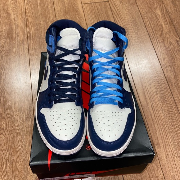 COPY - Jordan 1 Retro High Obsidian UNC